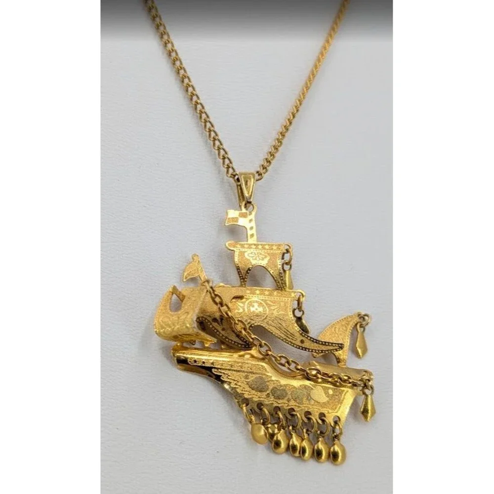 Pirate Ship Pendant Necklace Gold Tone Spanish Galleon Nautical 24 inch  Dangle